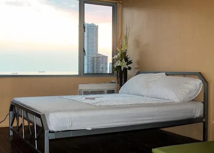 Hotel Titan At Wh Taft Residences *