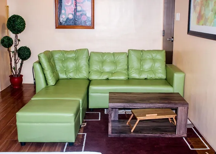 Hotel Titan At Wh Taft Residences